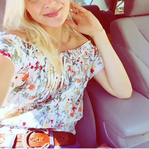 Somedays Lovin Off The Shoulder Floral Top - Picture 5 of 5